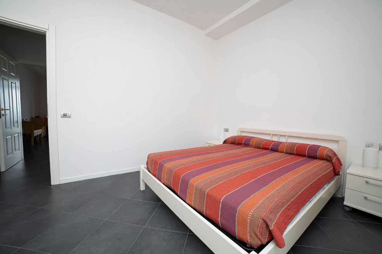 Ferienwohnung Casa "Il Gabbiano Blu" Savona Exterior foto